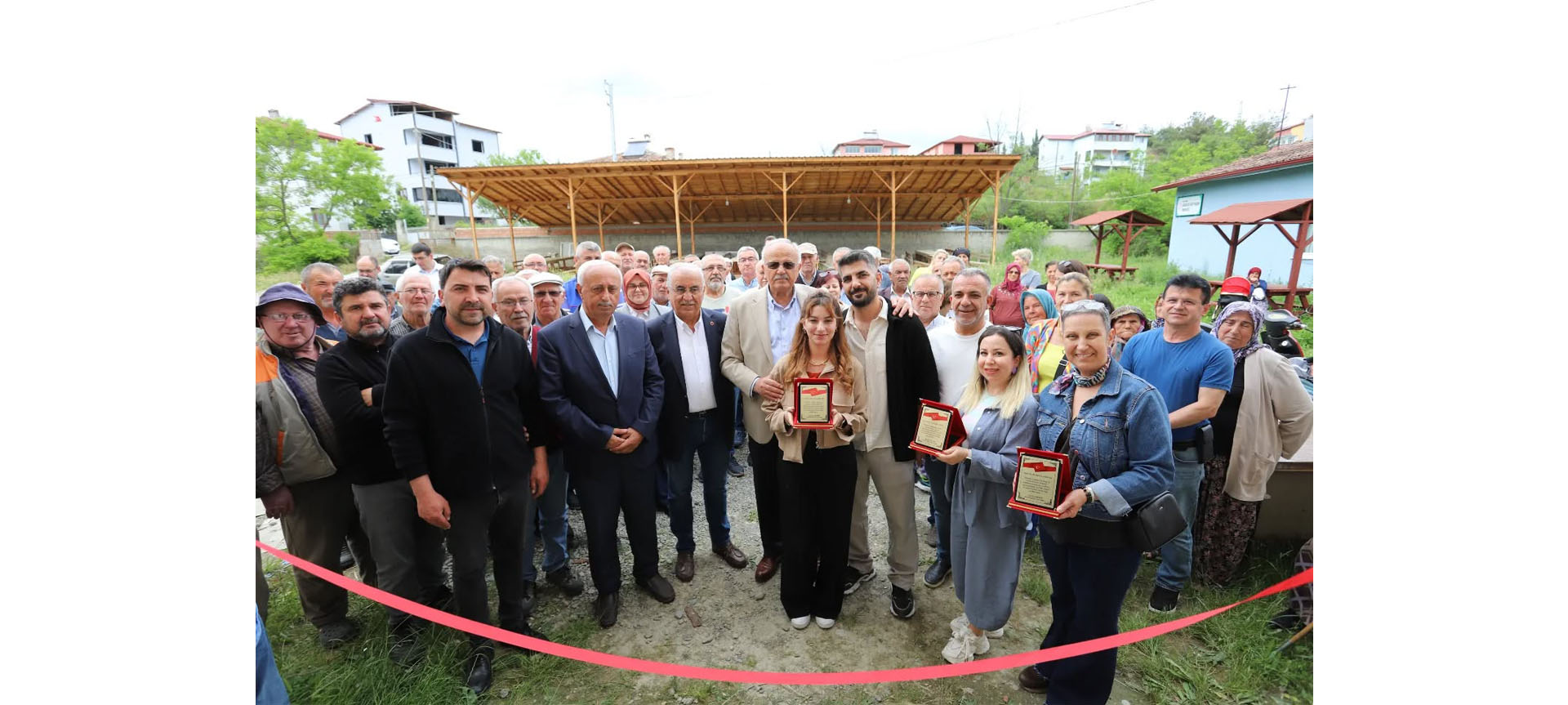 Güzel Sanatlar ve Tasarım Fakültesi’nden Kırsal Kalkınmaya Sanatla Destek: 90 Yaşındaki Kadınlar Taş Baskı Yaptı