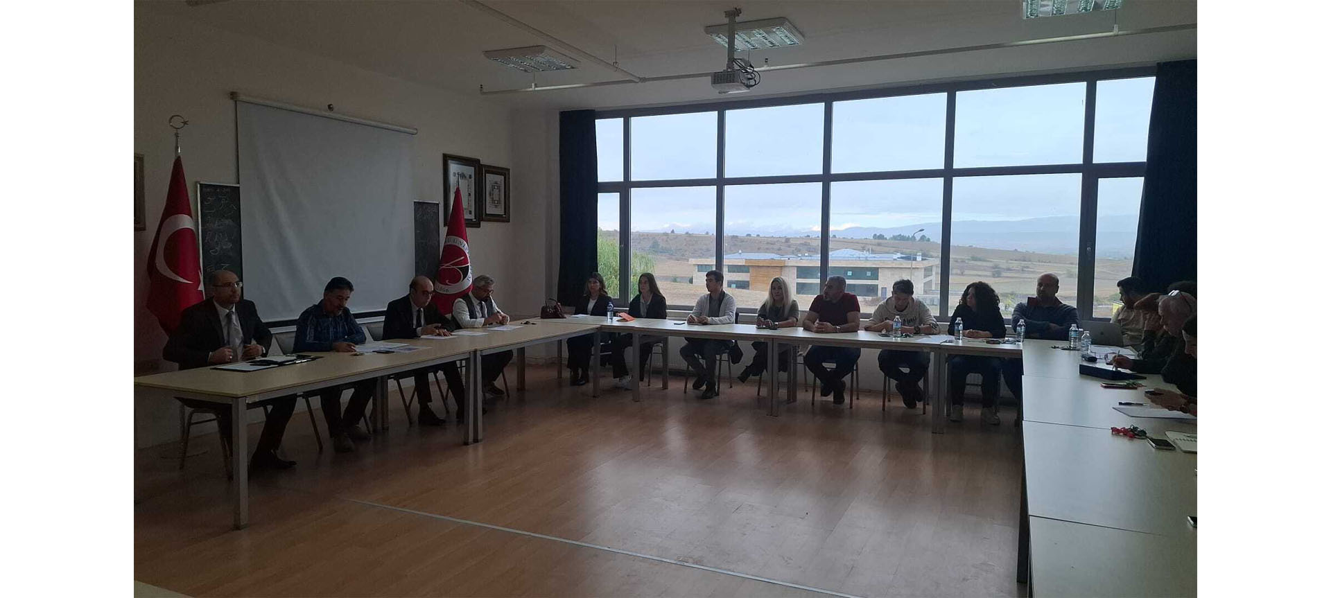 Fakültemiz 2025-2026 Eğitim Öğretim Yılı Akademik Kurul Toplantısı Gerçekleştirildi