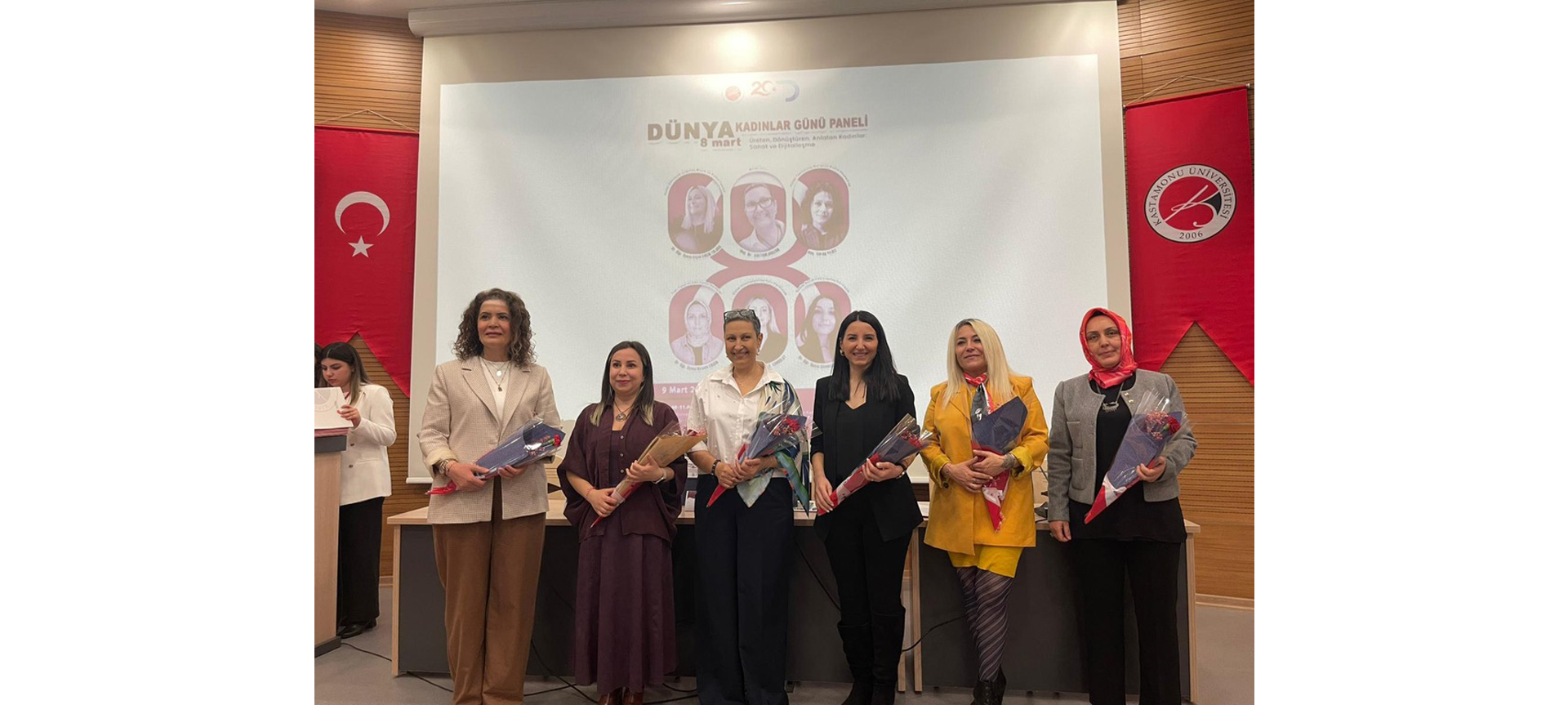 Güzel Sanatlar ve Tasarım Fakültesi Kadın Akademisyenlerinden “Sanat ve Dijitalleşme” Paneli